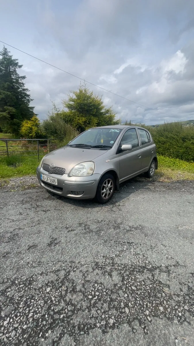 Toyota Yaris - Image 2