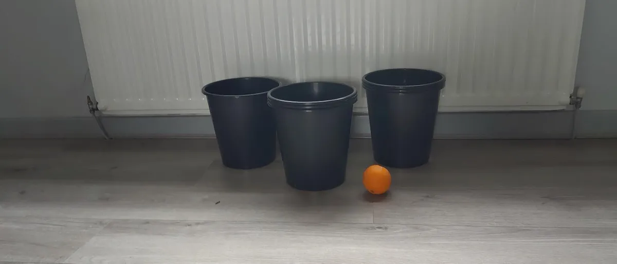 New buckets 5 each - Image 1