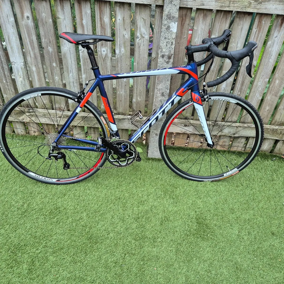 Racing bike - Image 1