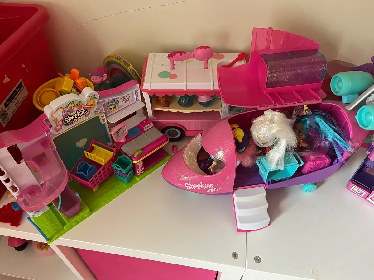 Toys - Image 4