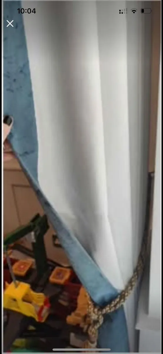 Curtains - Image 4