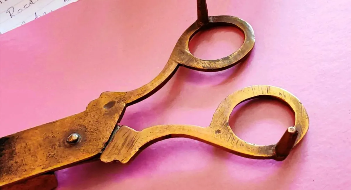 Vintage brass candle snuffer - Image 3