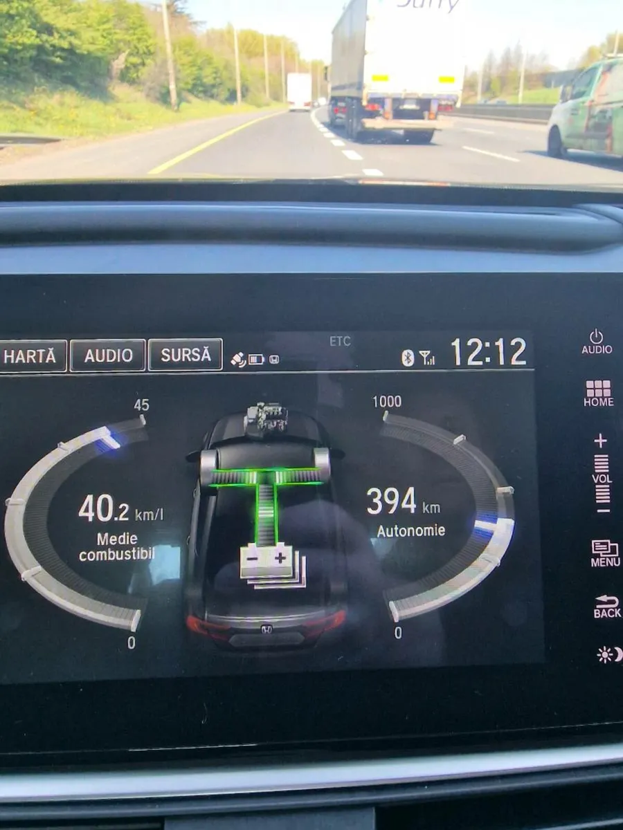 Honda Accord 2023 - Image 2