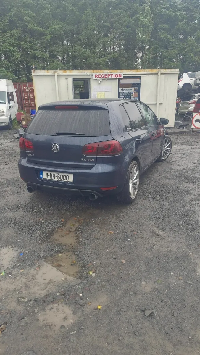 Volkswagen Golf 2011 - Image 1