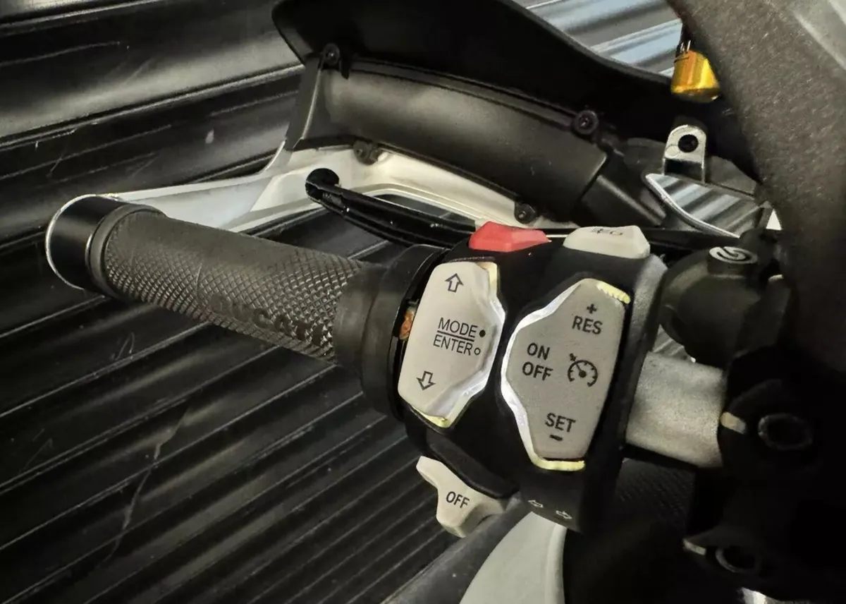 DUCATI MULTISTRADA PIKES PEAK 1260S - Image 3