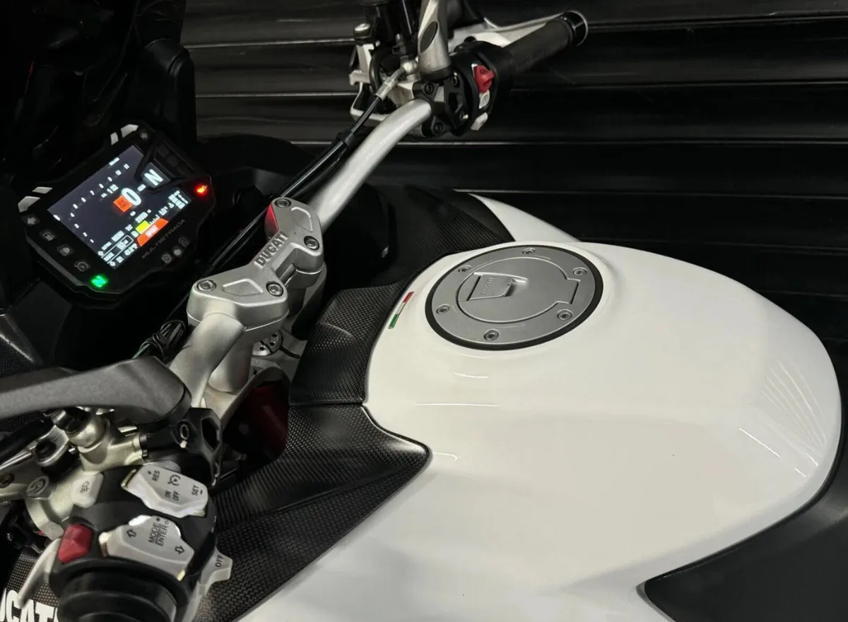 DUCATI MULTISTRADA PIKES PEAK 1260S - Image 4