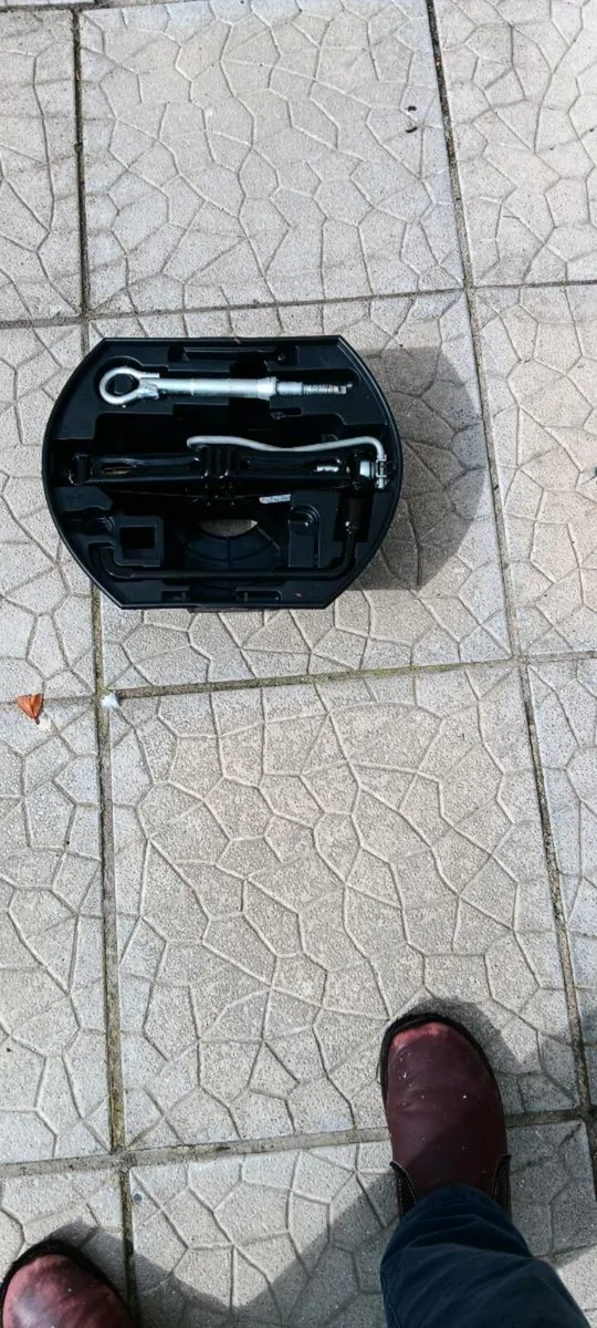 Car jacks - Image 4