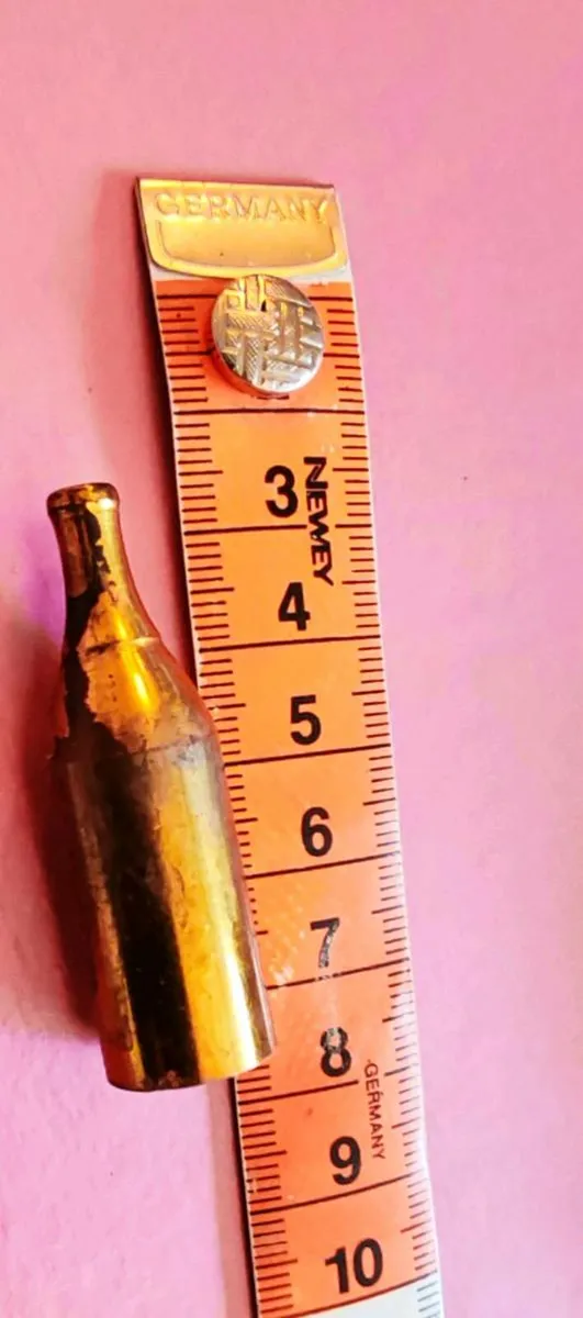 Vintage brass miniature bottle - Image 2
