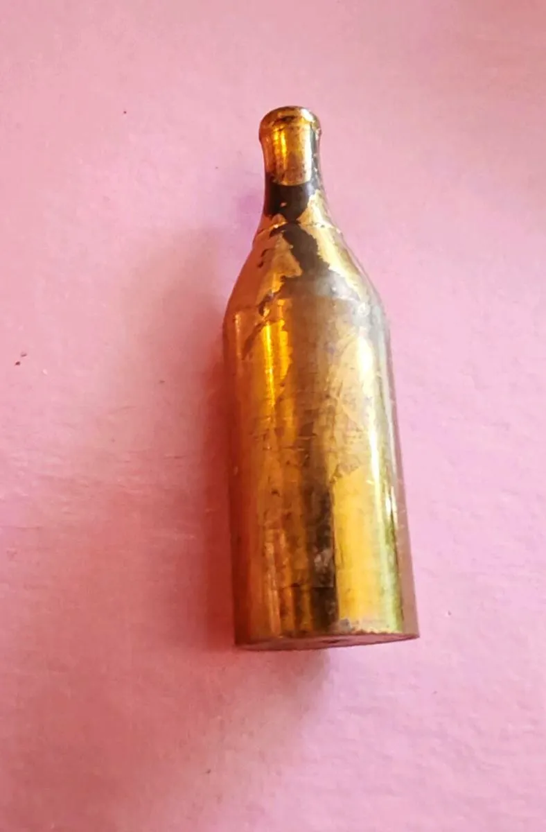 Vintage brass miniature bottle - Image 4