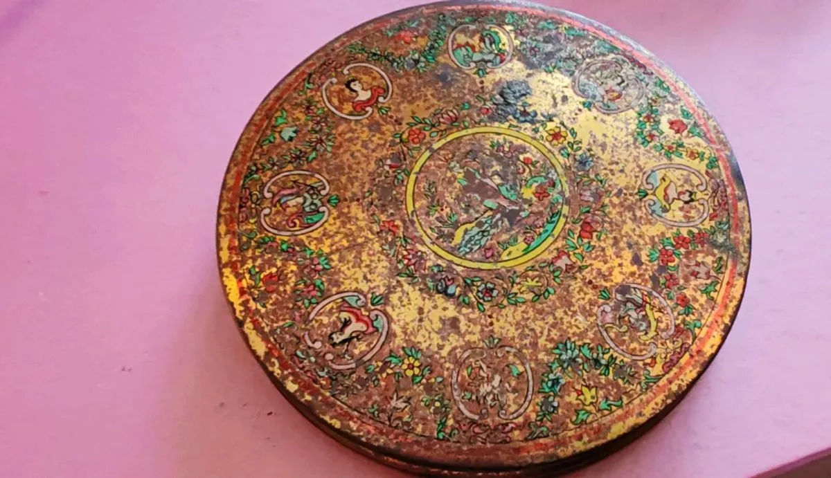 Vintage mirrored compact - Image 3