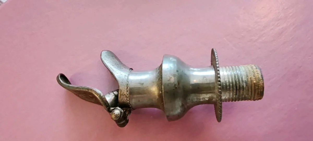 Vintage bottle topper - Image 3