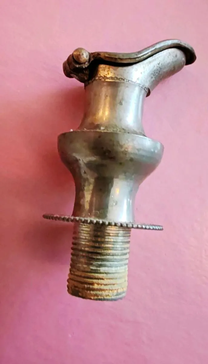 Vintage bottle topper - Image 4