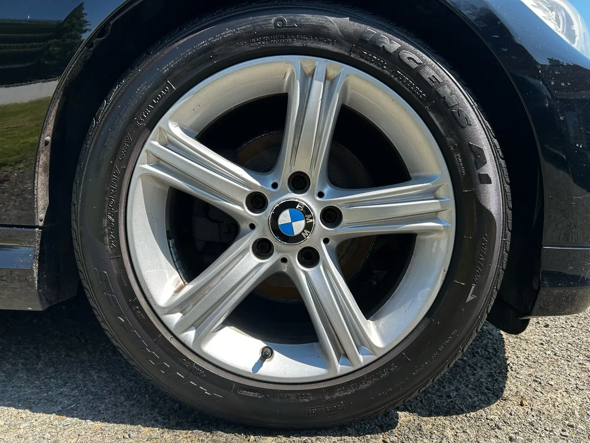 BMW 3 Series Black (Beige int) - Image 3