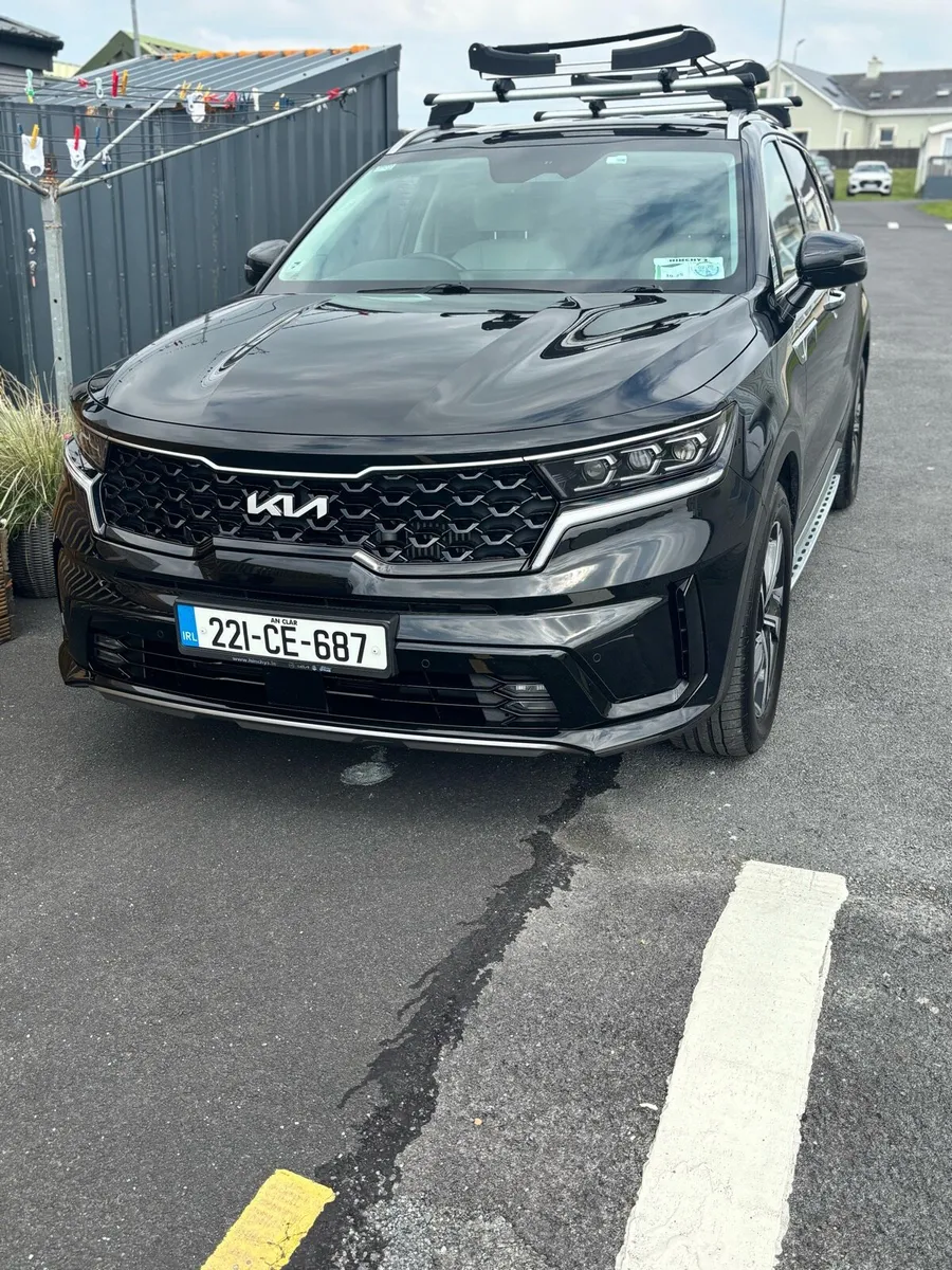 Car - Image 1