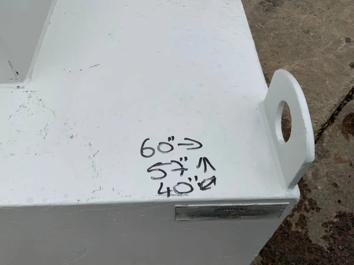 STATIC FUEL STORAGE / DELIVERY BOWSER.......573. - Image 4