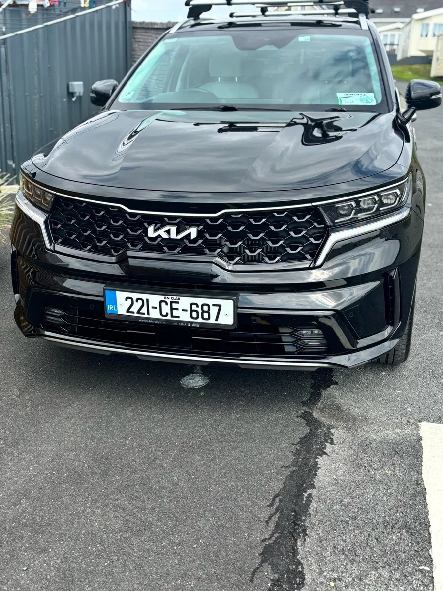 Car - Image 2