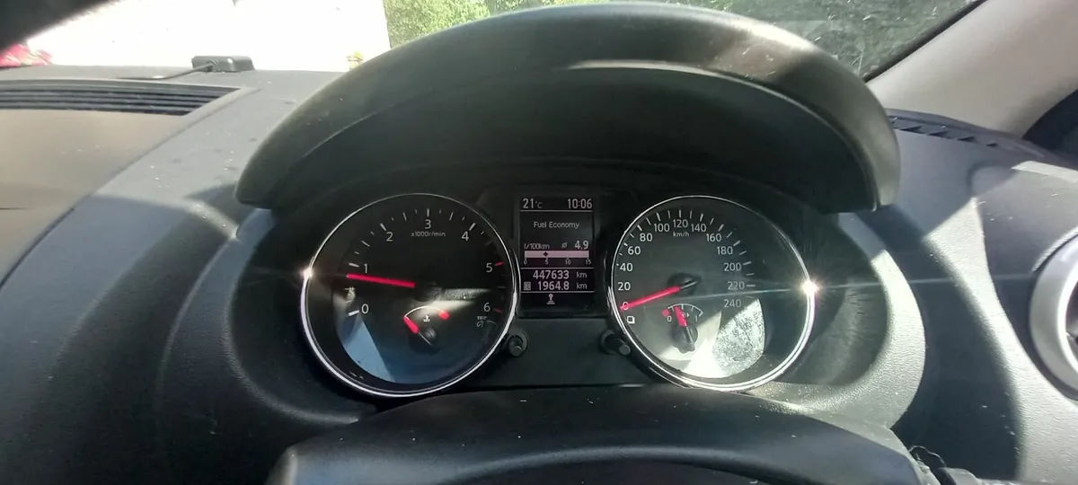 Nissan Qashqai 2012 - Image 2