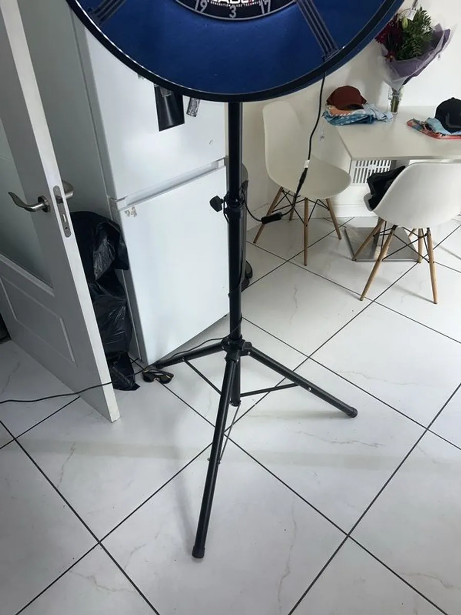 dart board tripod stand and target ring light basically brand new only used a handful of times. Also comes with the surround. - Image 3
