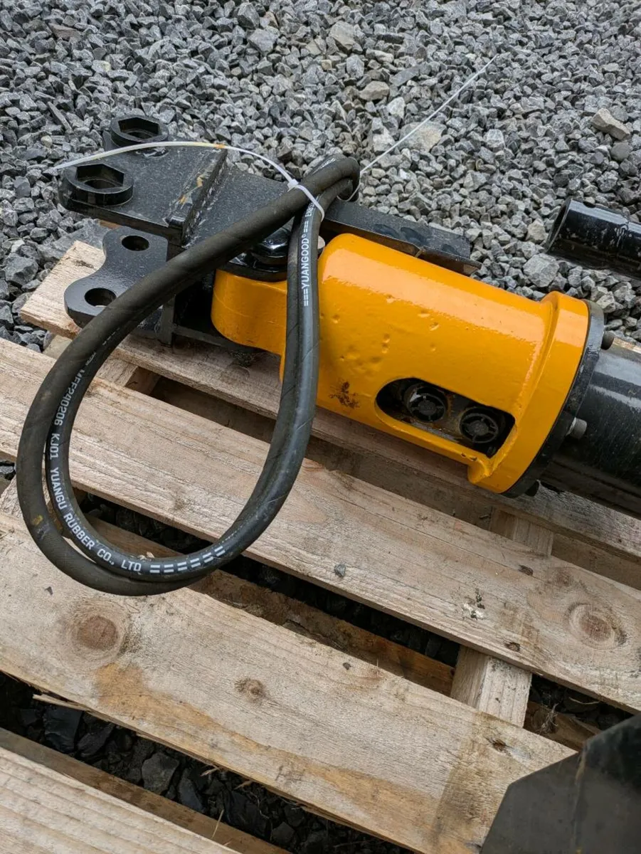 Hydraulic auger - Image 2