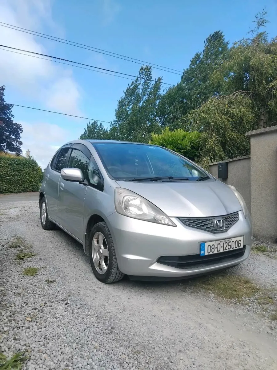 08 Honda Fit 1.3 automatic. New NCT - Image 1