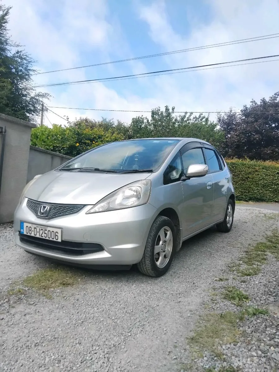 08 Honda Fit 1.3 automatic. New NCT - Image 2