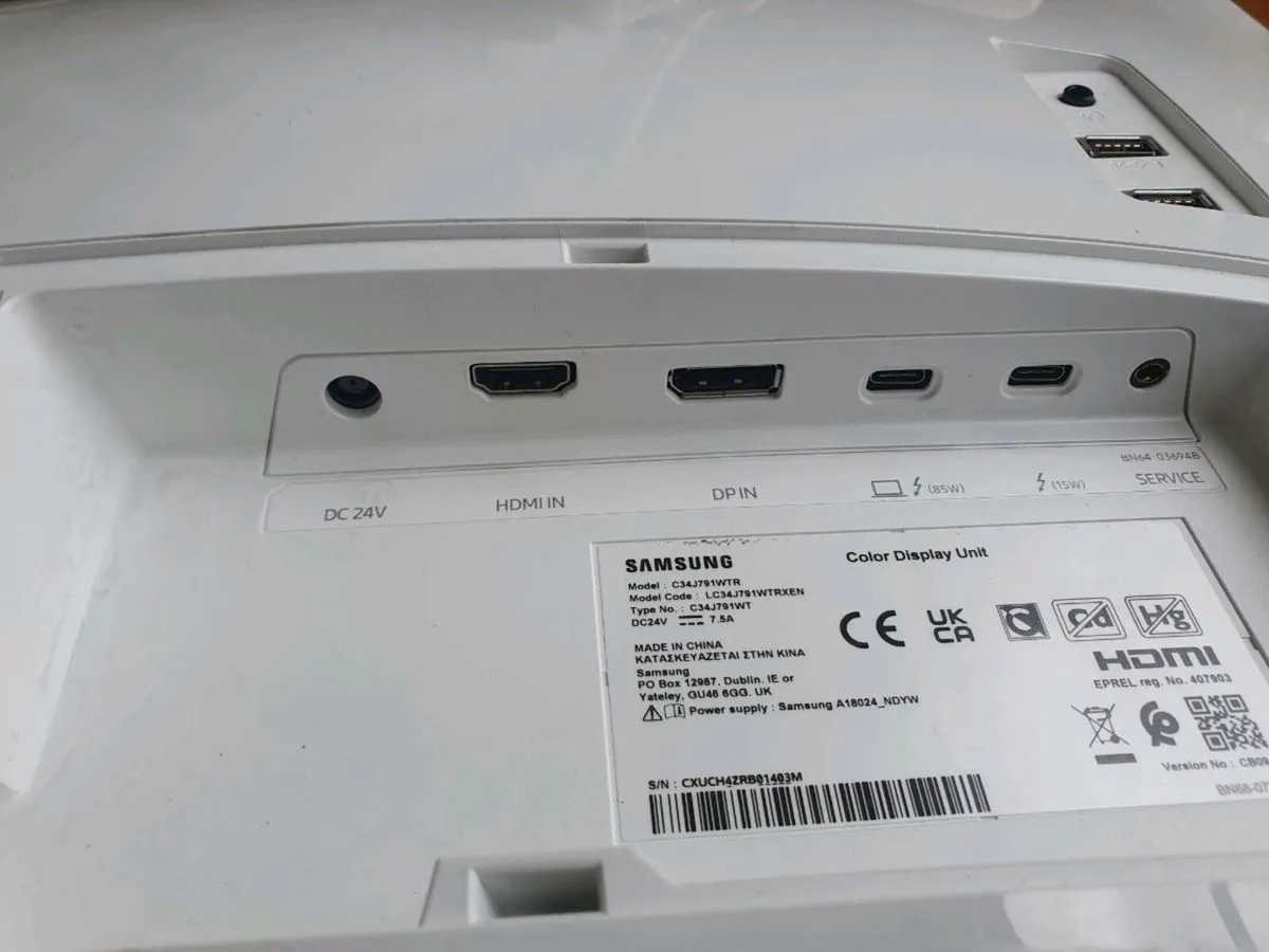 Samsung 34inch widescreen curved monotor - Image 4