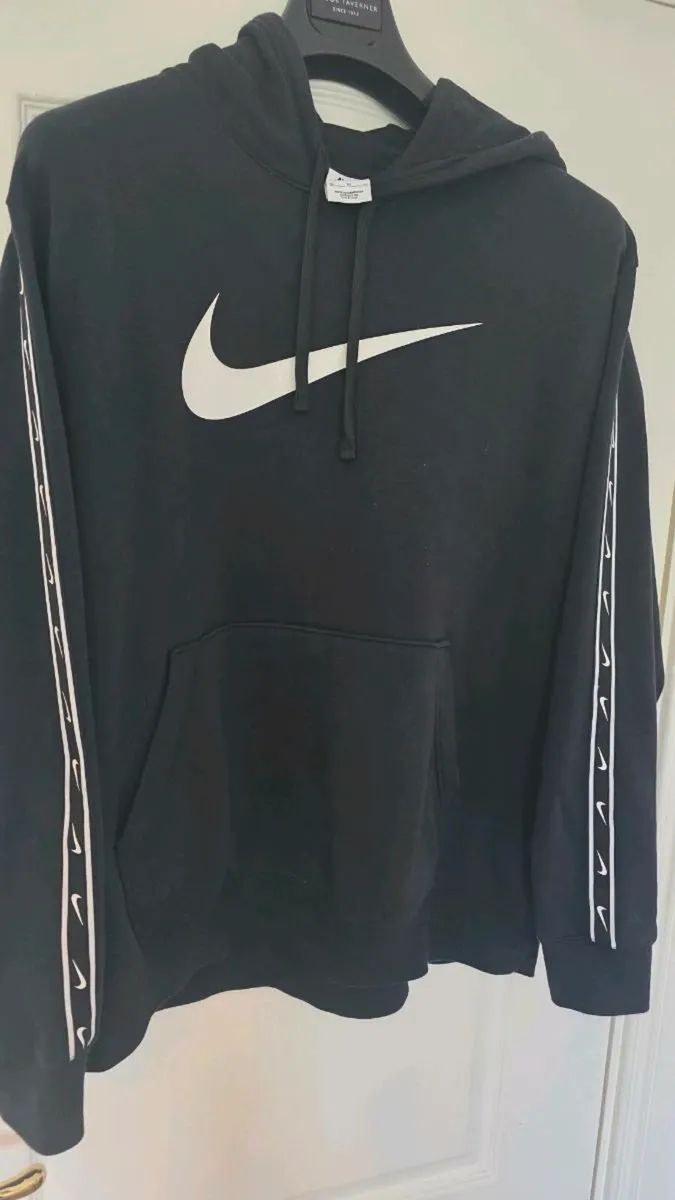 Nike Hoodie - Image 3