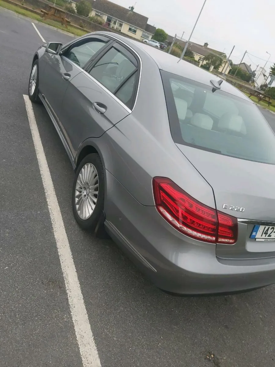Car - Image 2