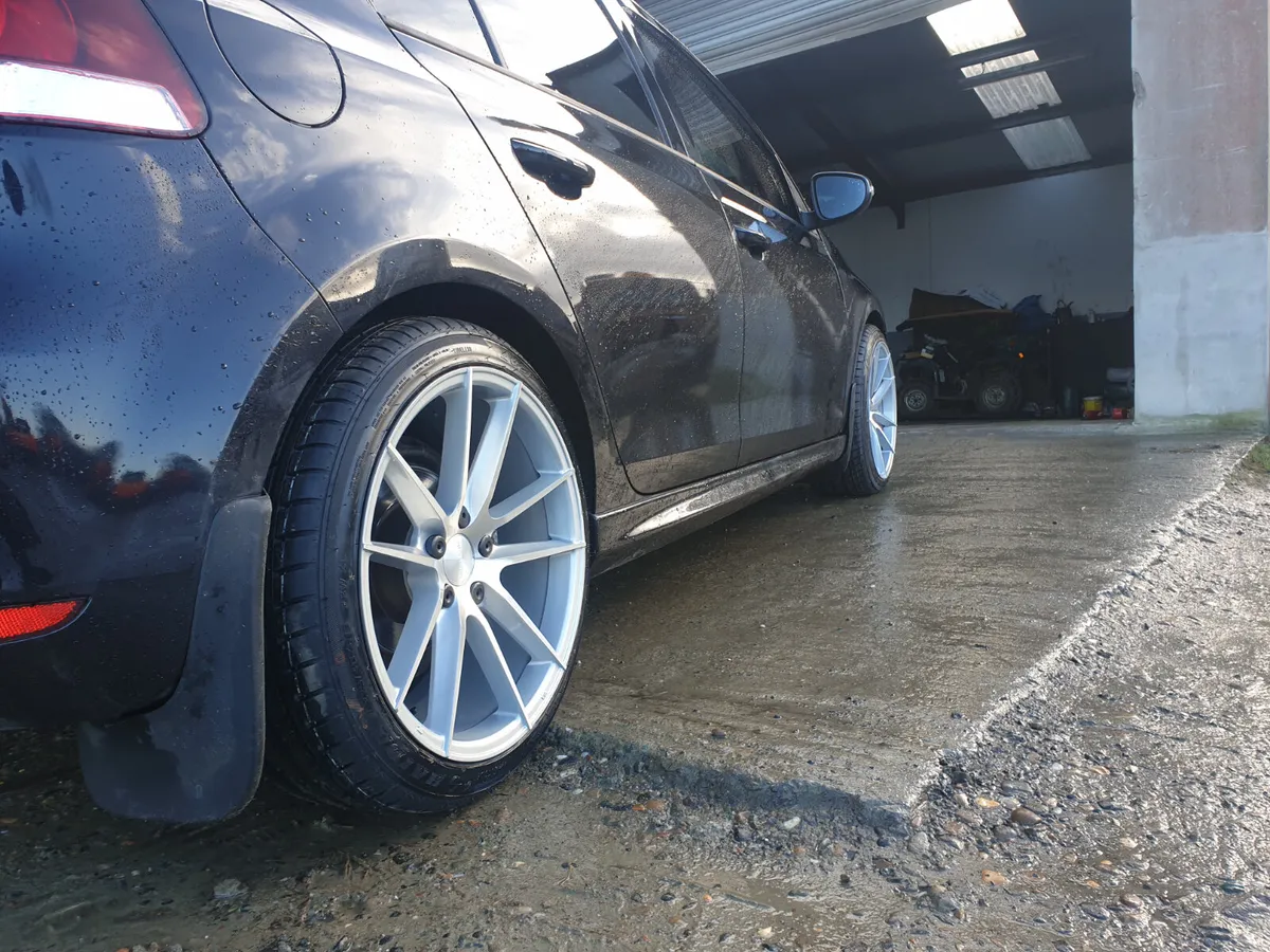 **Special** 18"/19" VEEMANN V-FS25 Alloys - Image 1