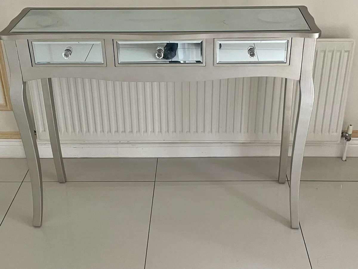 Hall Table with matching mirror - Image 1