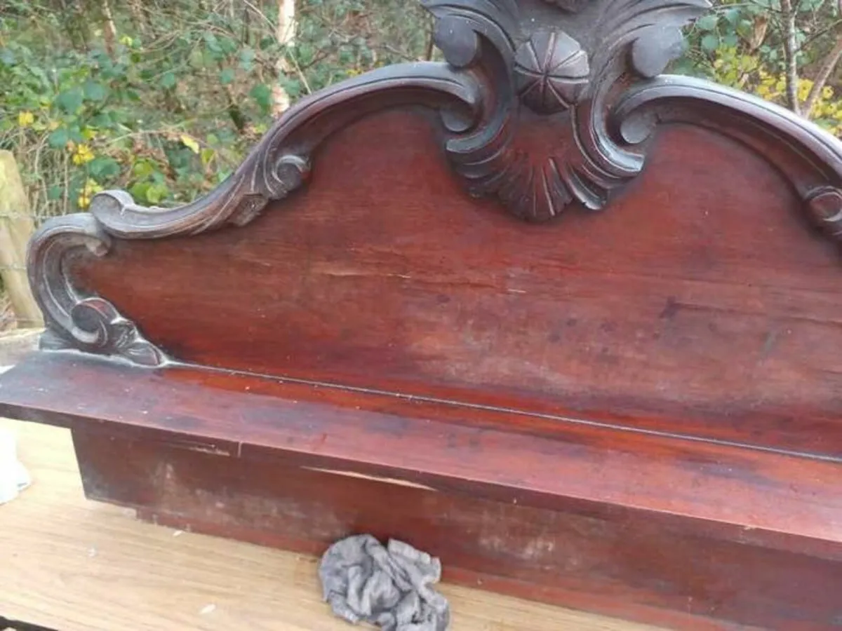 Decorative ornate Shelf - Image 2