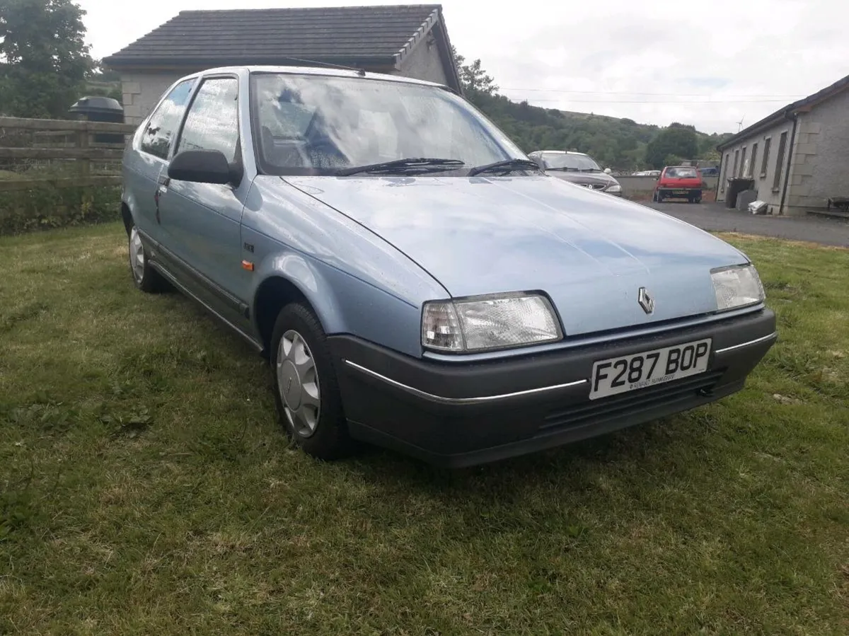 Renault 19GTS - Image 2