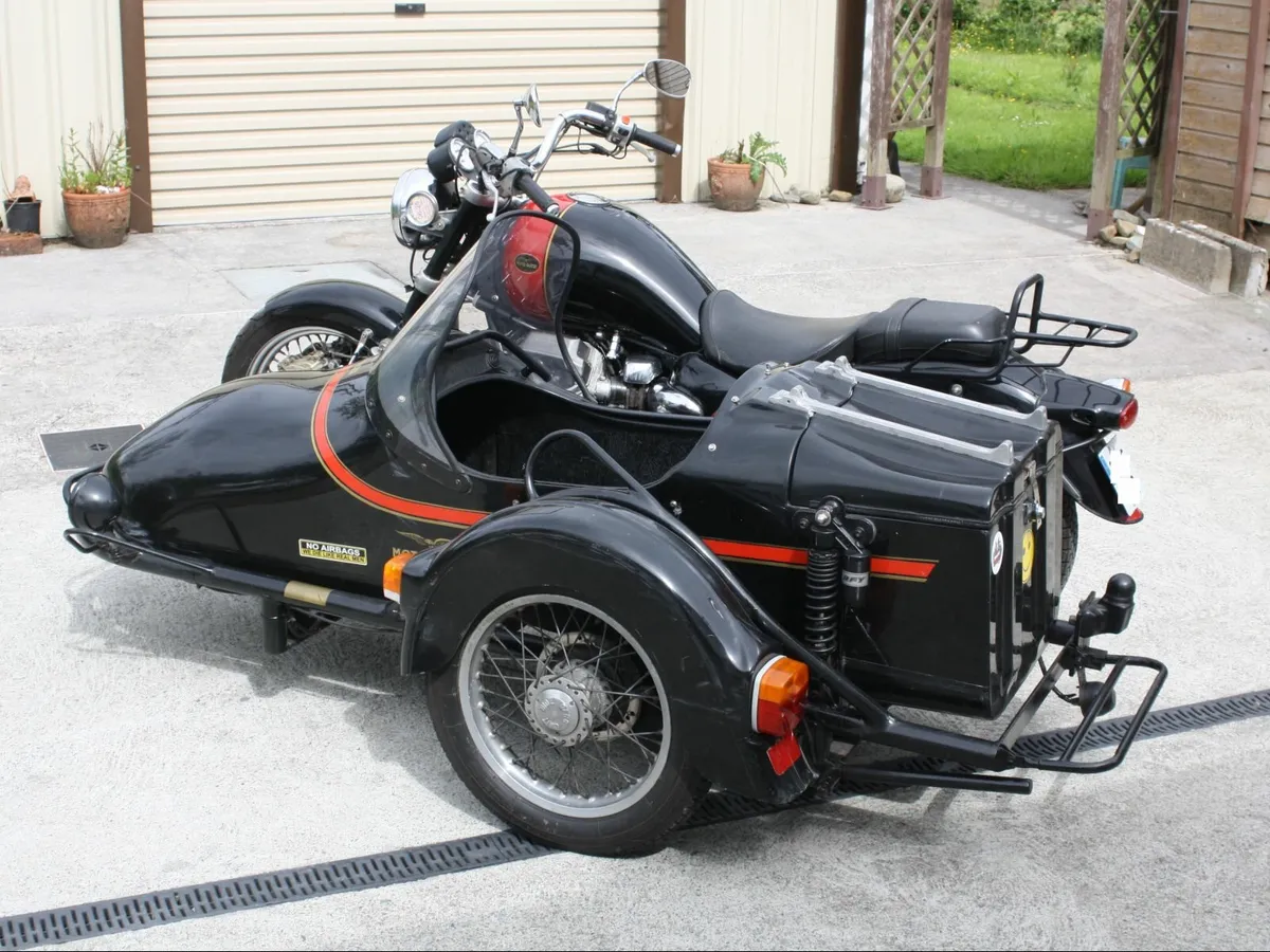 2003 Moto Guzzi California 1100 with sidecar - Image 2