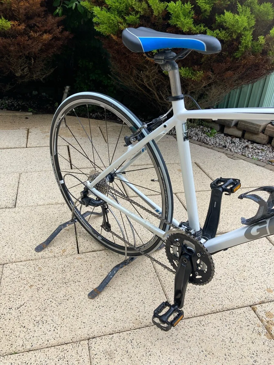 Giant escape RX2 hybrid bike - Image 3