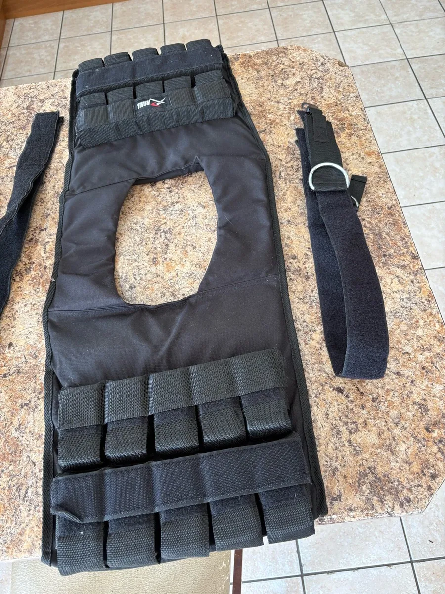 3 X 20KG QUALITY WEIGHT VESTS, HIT, RIVAL, D8! - Image 2