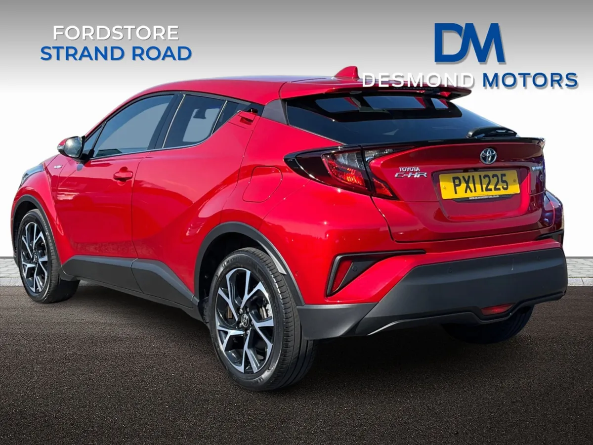 Toyota C-HR 2021 - Image 2