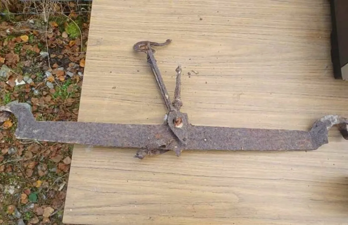 Antique weighing device - Image 3