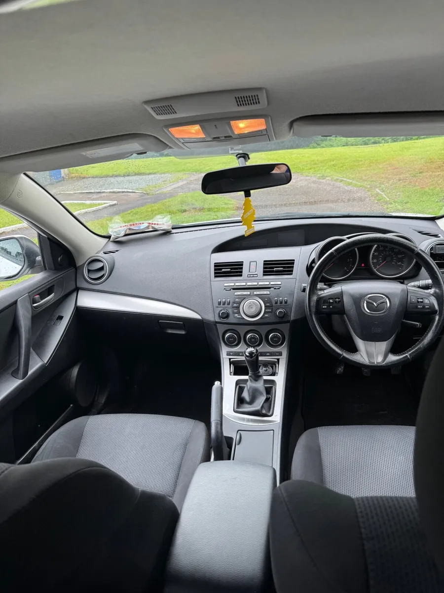 Mazda Mazda3 2010 - Image 4
