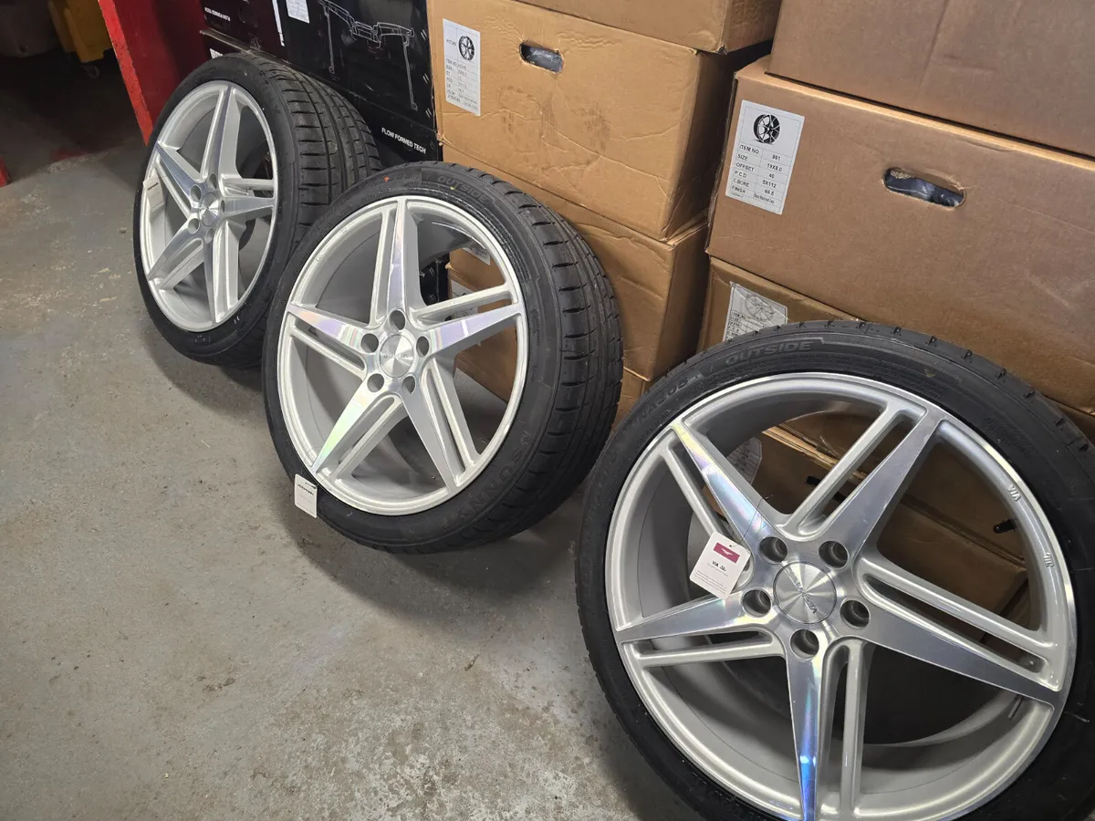 **Special** 18" VEEMANN V-FS31 - Image 1