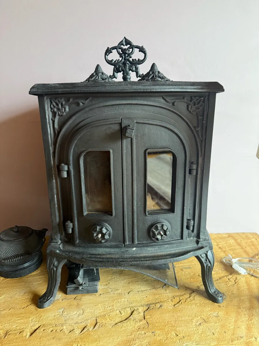 Solid Fuel Stove - Image 1