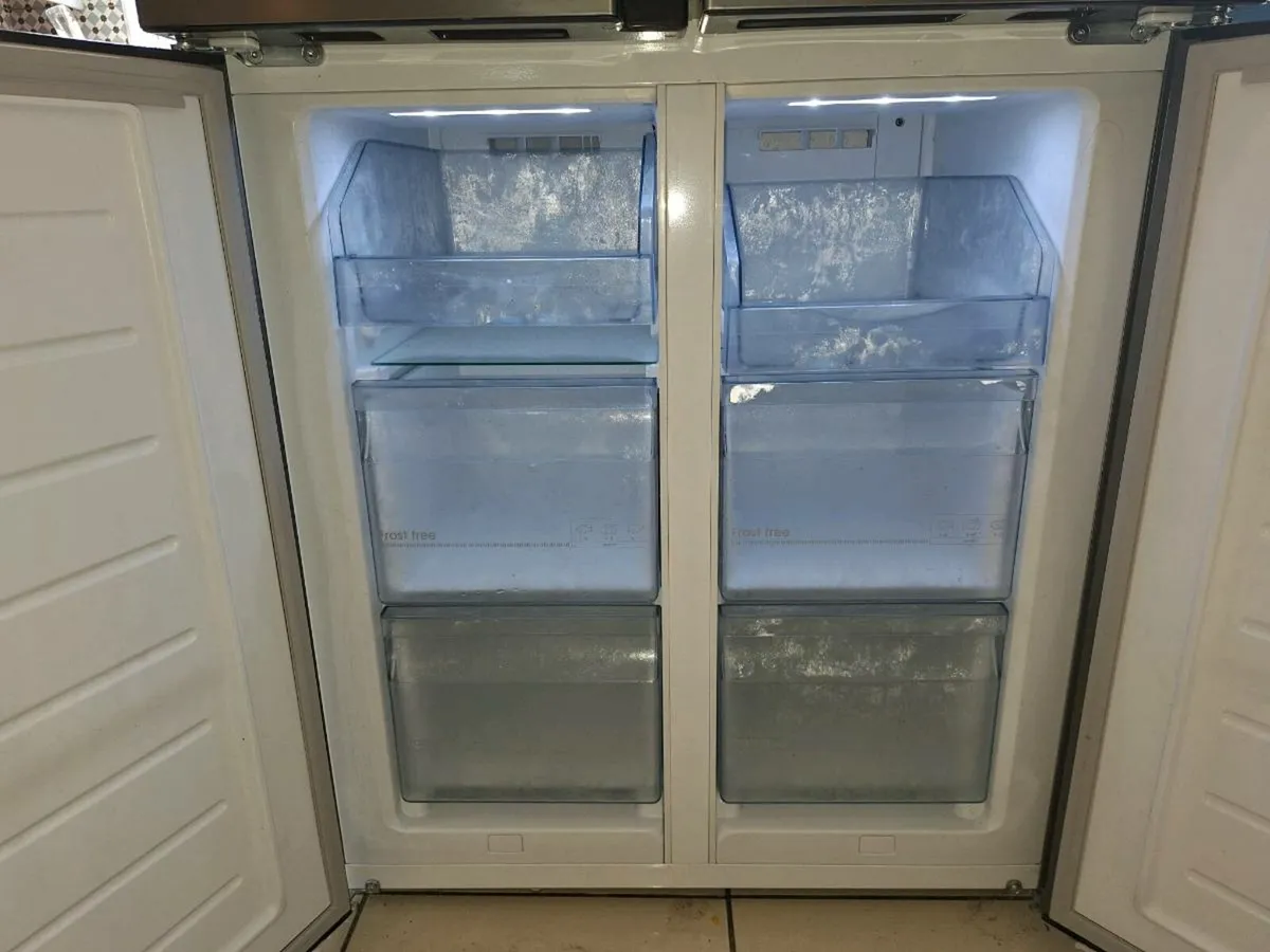 Fridge freezer - Image 2