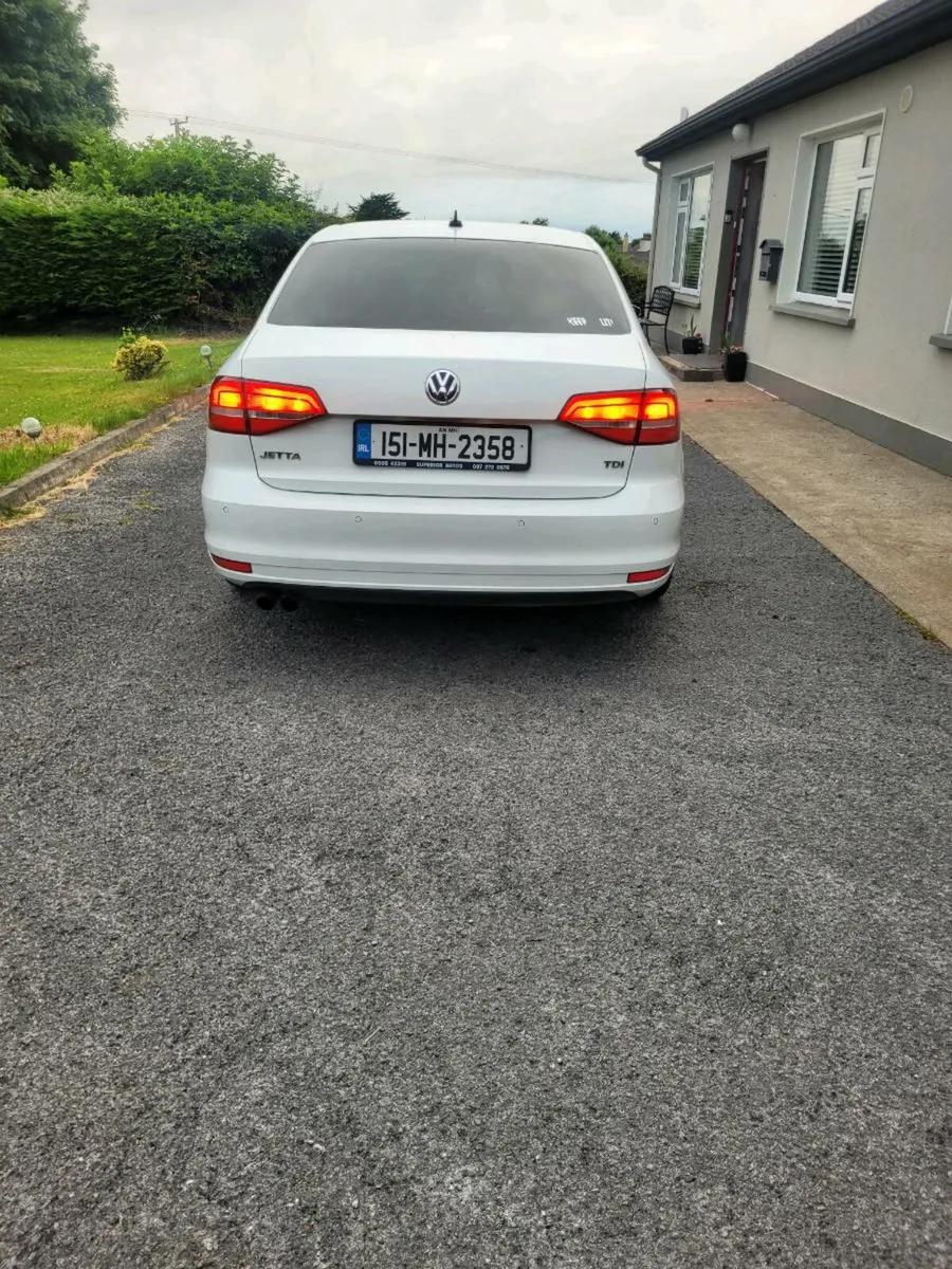 151 VW Jetta 2.0TDI Automatic - Image 4