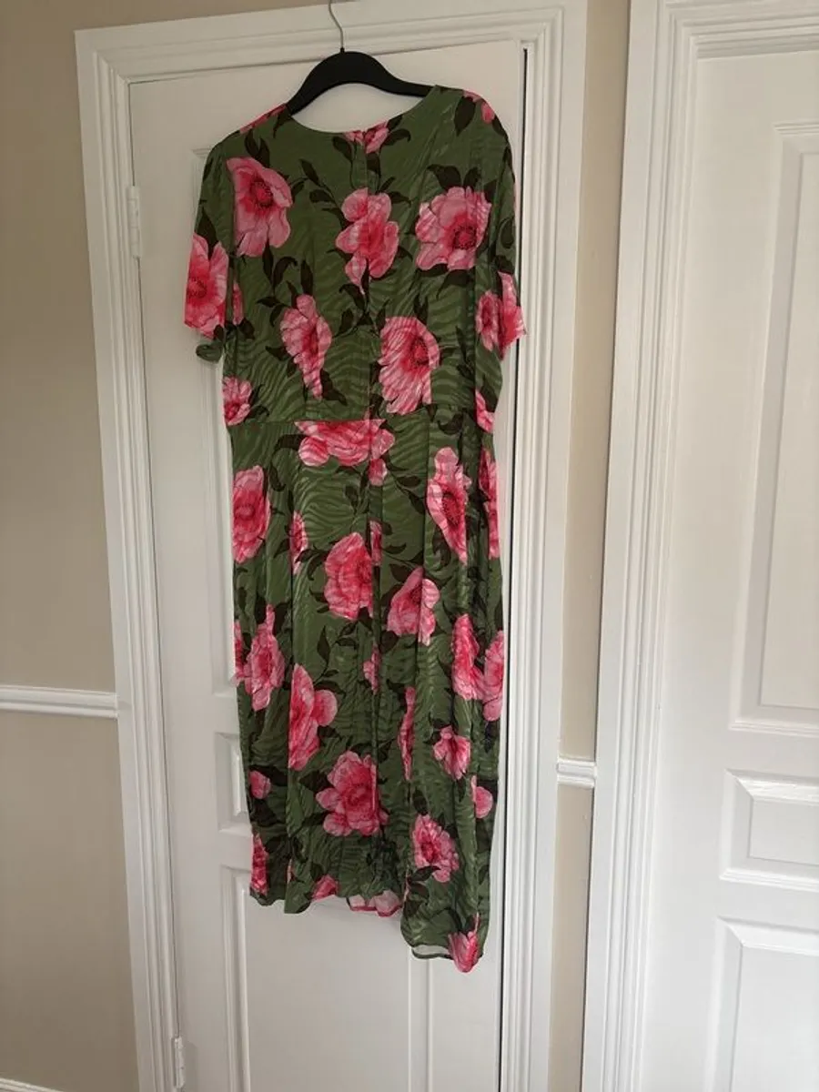 Monsoon Midi Silk Dress (Brand New with Tag) Size 22 - Image 3
