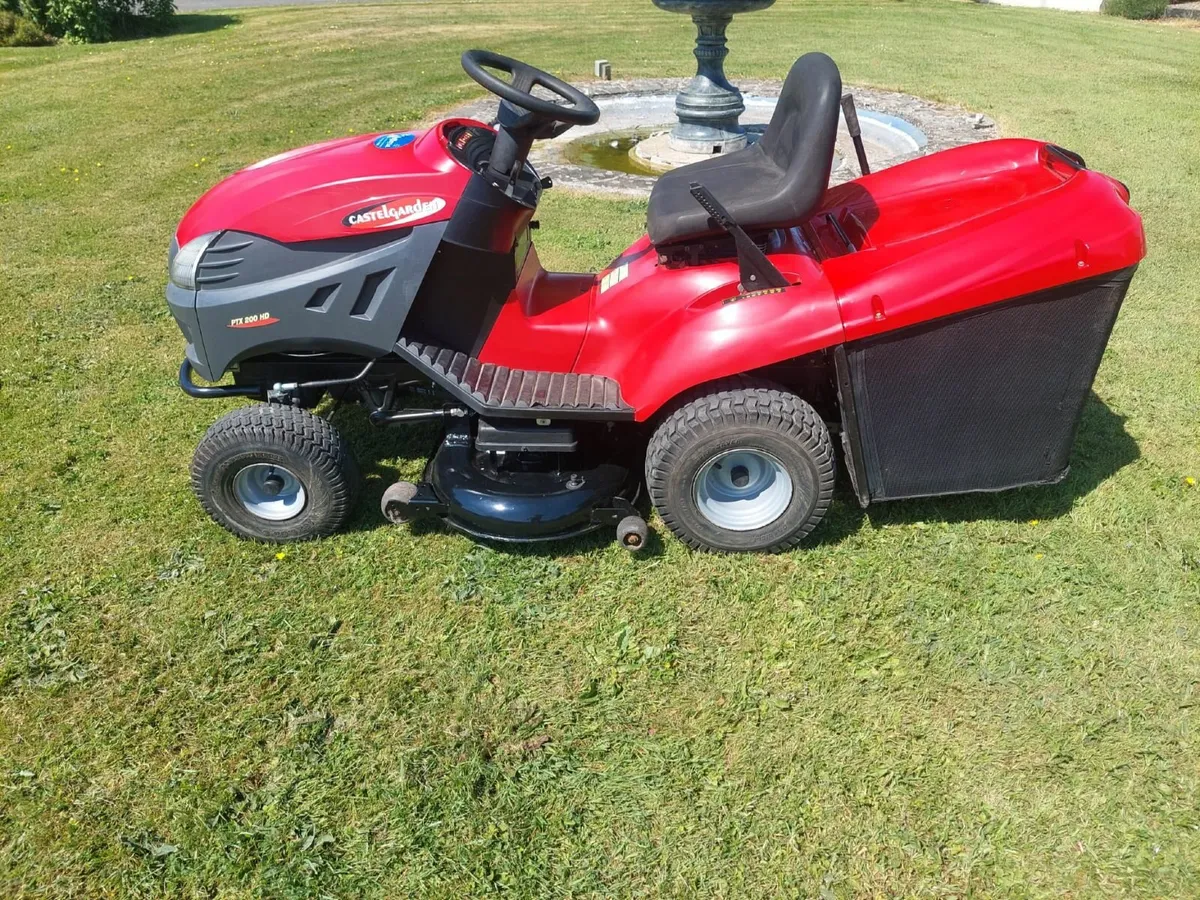 Castlegarden Ride On Lawnmower - Image 2