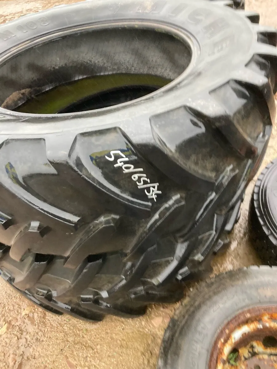 Wheels and tyres - Image 4