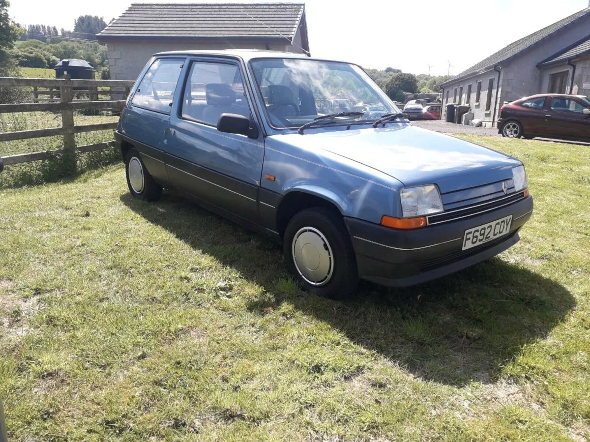 Renault 5 Auto - Image 1