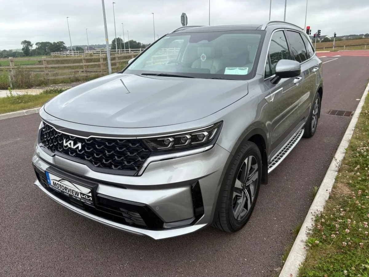 Kia Sorento K4 STUNNER* Dual Zone Climate Control, - Image 4