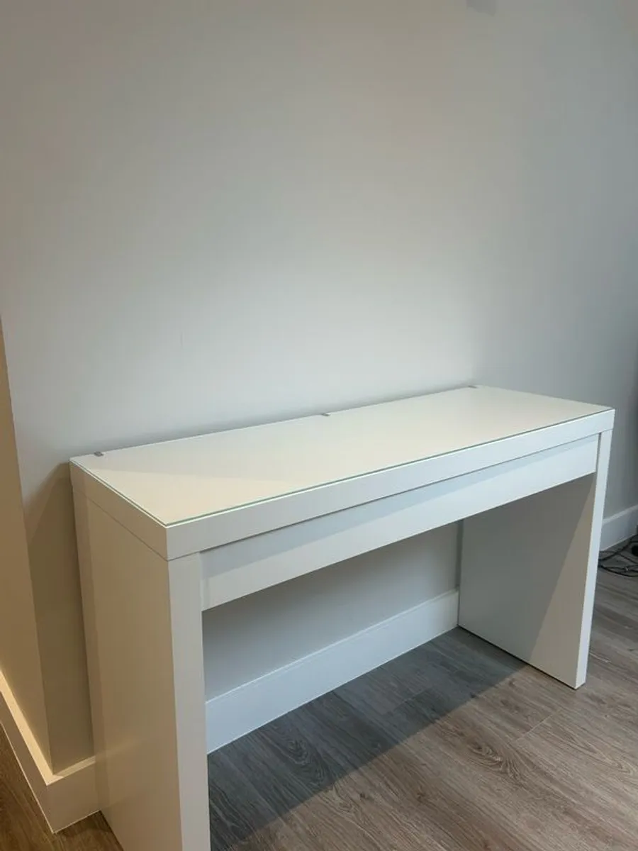 IKEA MALM dressing table white with glass top - Image 3
