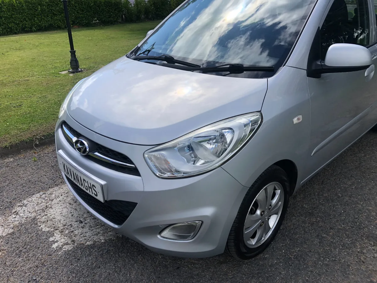 HYUNDAI I10  2011 SILVER  ONLY 51 THOUSAND  MILES - Image 3