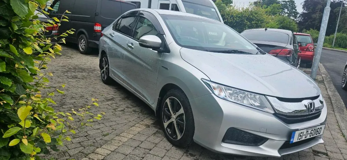 2015 HONDA GRACE hybrid 1.5 automatic. - Image 2